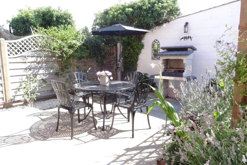 Lowlands Cottage Beccles Luaran gambar