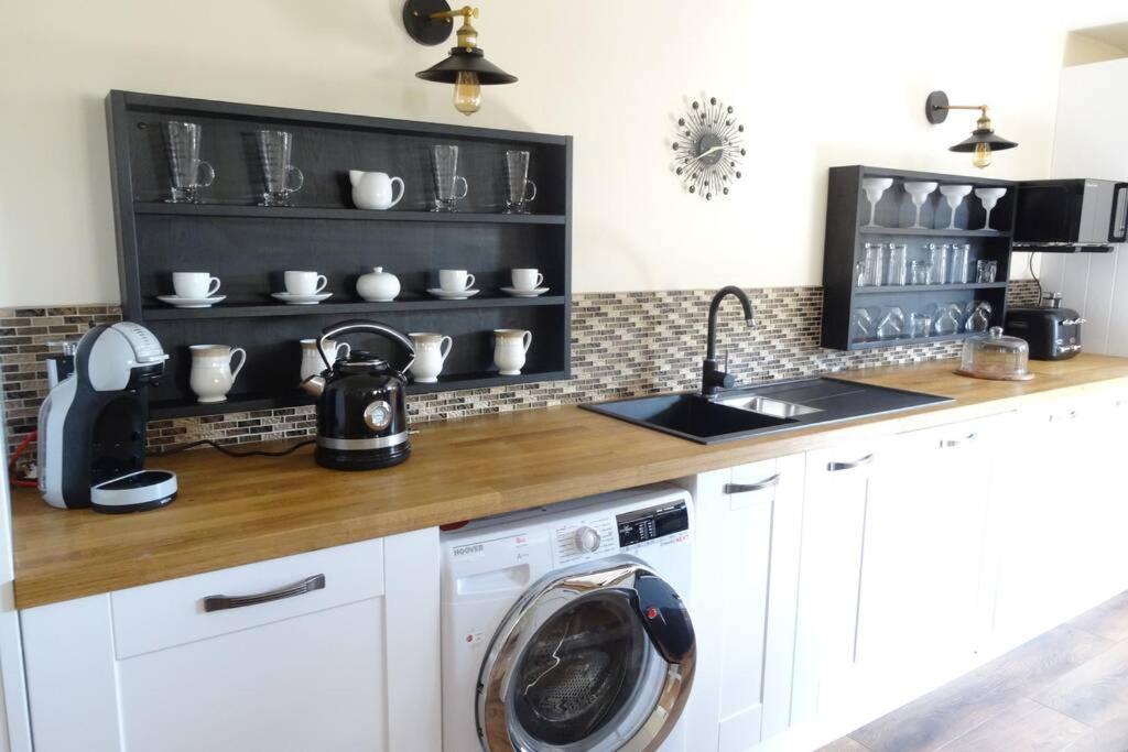 Lowlands Cottage Beccles Luaran gambar