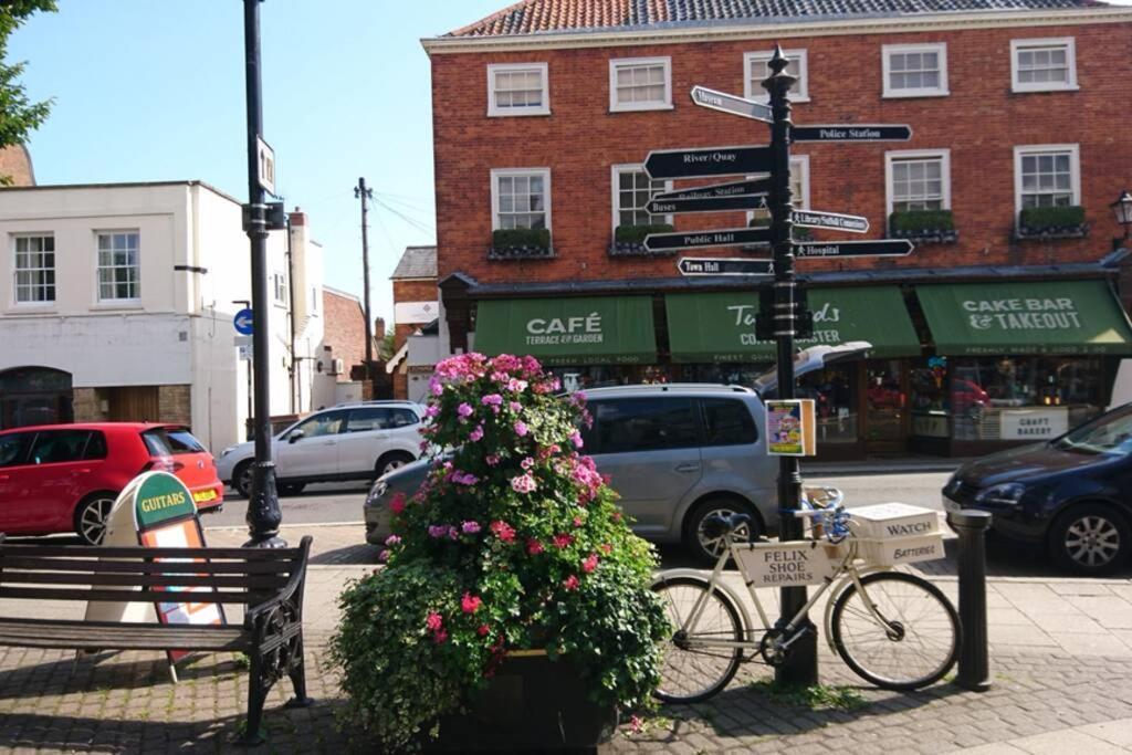 Lowlands Cottage Beccles Luaran gambar