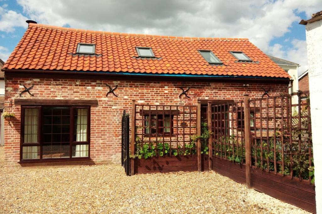Lowlands Cottage Beccles Luaran gambar
